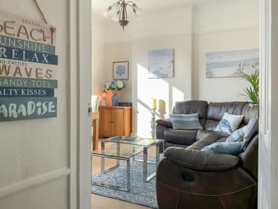 Welcoming living room | Kinbrae Apartment, Torquay