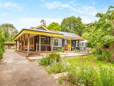 Exterior | Roselands, Dorchester