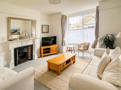 Living area | Ocean Breeze - Seashore Apartments, Paignton