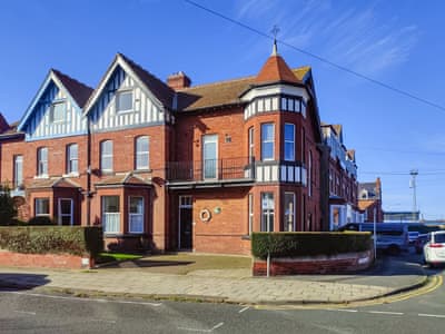 Exterior | Hidden Treasure - Argyle Retreats, Whitby