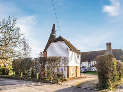 Exterior | Weaversden Oast, Cranbrook, near Maidstone