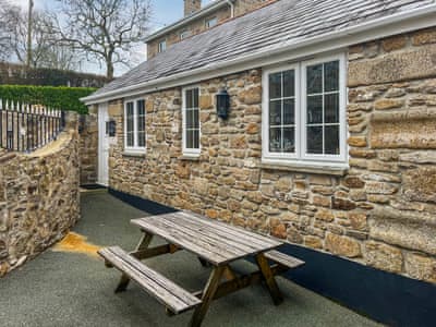 Exterior | Henhouse - Tokenbury Manor Cottages, Liskeard