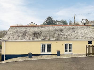 Exterior | Milking Parlour - Tokenbury Manor Cottages, Liskeard