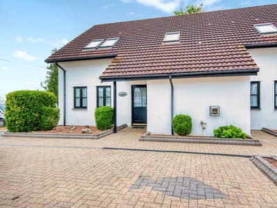 Exterior | Royale - Gables Getaways, Beaworthy