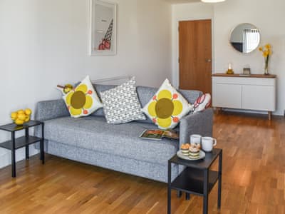 Living area | 9 Seaquest - Seaquest Apartments, Newquay