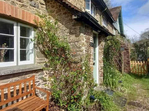 Exterior | Sheila&rsquo;s Cottage, Lynton