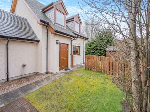 Attractive holiday home | Coire Cas - Allt Mor Cottages, Aviemore