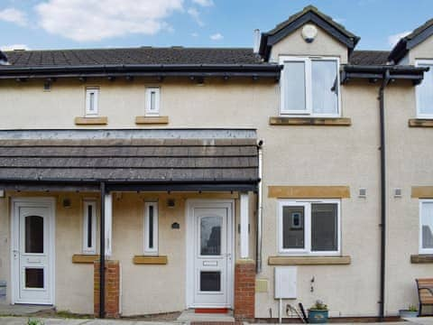 Exterior | Guillemot Cottage, Seahouses