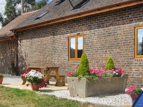 Exterior | The Granary - Donative Holiday Cottages, Warton, near Tamworth