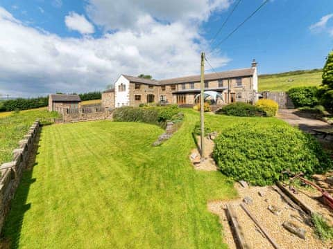 Lovely large holiday accommodation | Cote Farm, Langsett, near Penistone