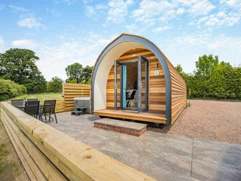 Exterior | Rabbits Rest - Broomy Bank Pods, Nesscliffe