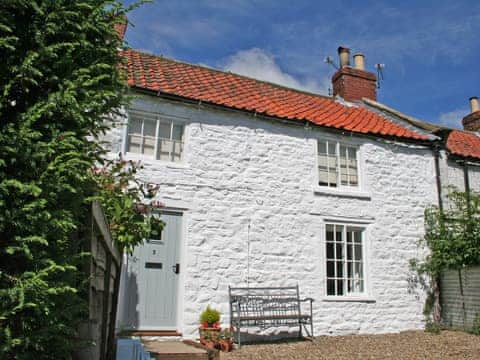 Exterior | Yew Tree Cottage, Burythorpe