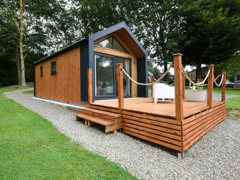 Exterior | Mini Lodge - Daisy Bank Touring Caravan Park, Montgomery