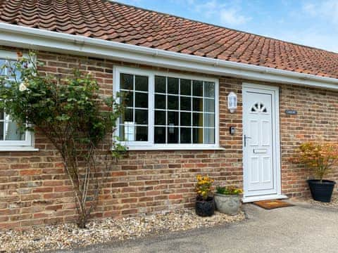 Exterior | Cherry - The Hollies Country Cottages, Burgh Le Marsh