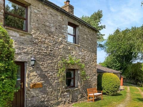 Exterior | No 1 Swallowholm Cottages, Arkengarthdale