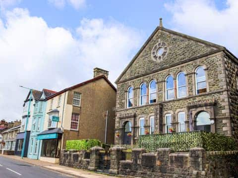 Exterior | The Auction House, Criccieth