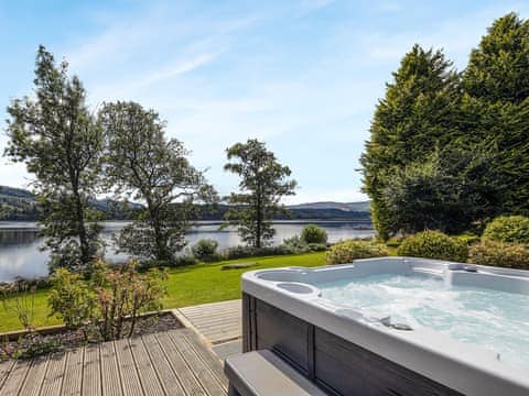 Jacuzzi | Carsaig, Brig o&rsquo;Turk, near Callander