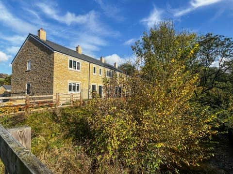 Exterior | Oakmere Apartment, Chinley