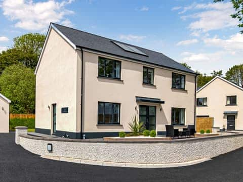 Exterior | Cockleshell, Llansteffan