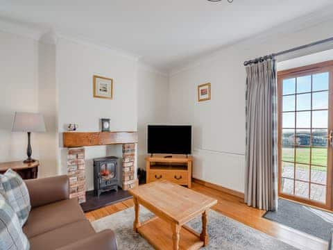 Open plan living space | Daflod - Parc Wernol Cottages, Chwilog, near Pwllheli