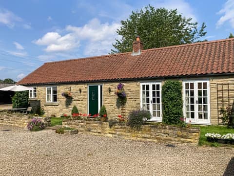 Charming holiday home | Bank Top Cottage, Cropton, near Pickering