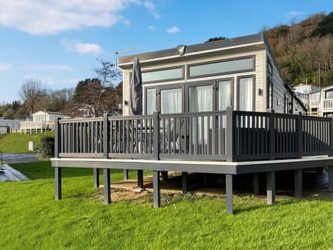 Exterior | Highgrove Lodge, Pendine, near Laugharne and Llansteffan