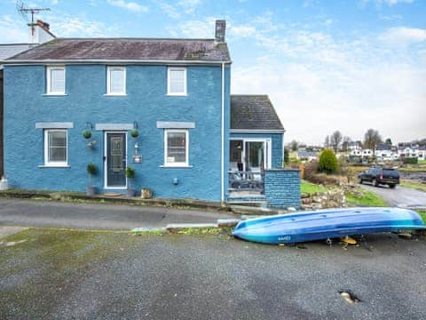 Exterior | Oyster Catcher Cottage, Haverfordwest