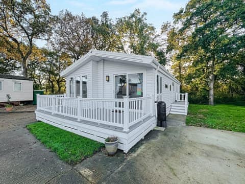 Exterior | Pinehurst Lodge, Sandown