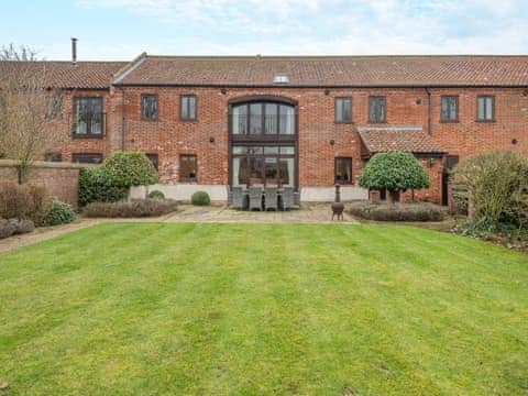 Exterior | Kestrel Barn - Piggyback Barns, Sculthorpe, Fakenham