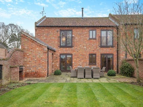 Exterior | Woodpecker Barn - Piggyback Barns, Sculthorpe, Fakenham