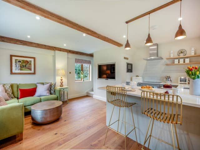 Open plan living space | Keeds Barn - Keeds Cottage and Keeds Barn, Pulborough