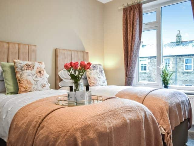 Twin bedroom | Lavender Cottage, Seahouses