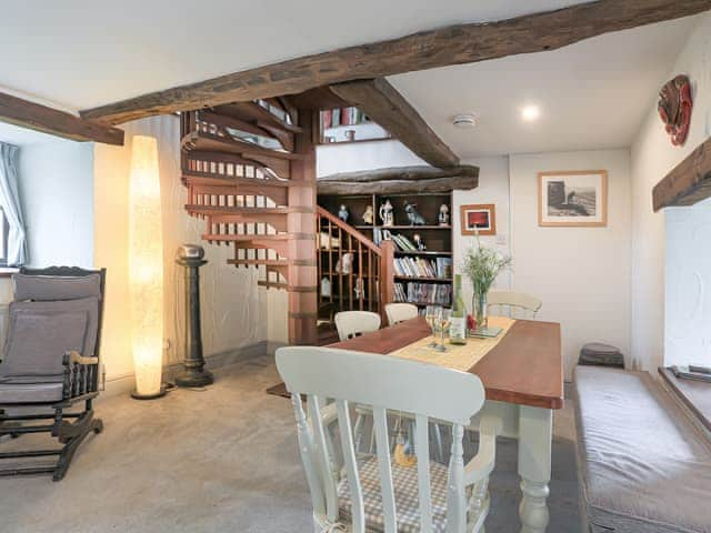 Living room/dining room | Higher Rowes Farm, Horndon