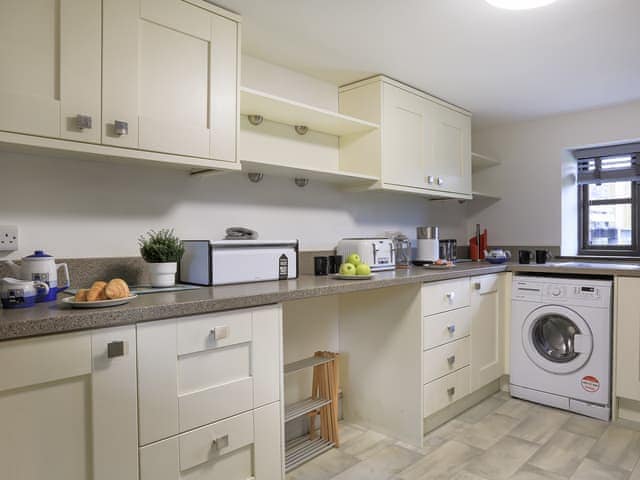 Kitchen | Higher Rowes Farm, Horndon