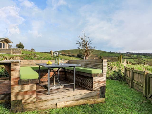 Sitting-out-area | Higher Rowes Farm, Horndon