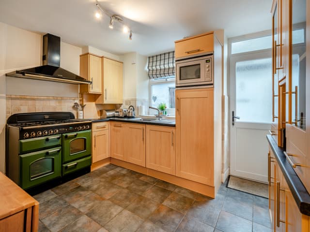 Kitchen and dining area | Littlecroft, Windermere