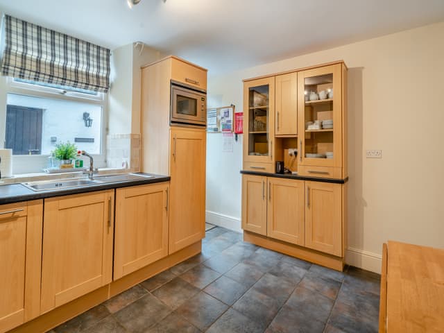 Kitchen and dining area | Littlecroft, Windermere