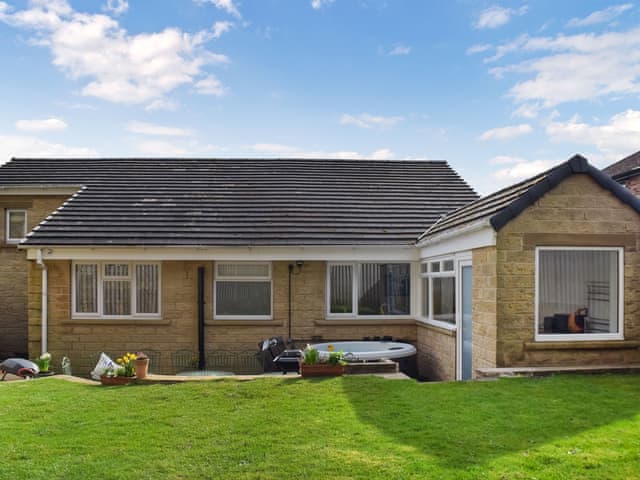 Exterior | Harlequin House, Holmfirth