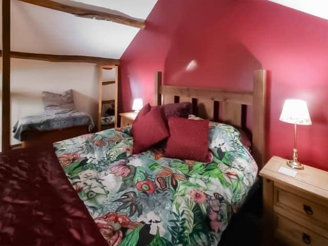 Double bedroom | Crimson Cottage - Wreaks End Farm, Broughton-in-Furness