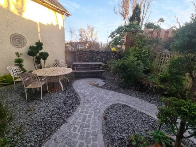 Ornate paved patio | The Gallery - Wreaks End Farm, Broughton-in-Furness