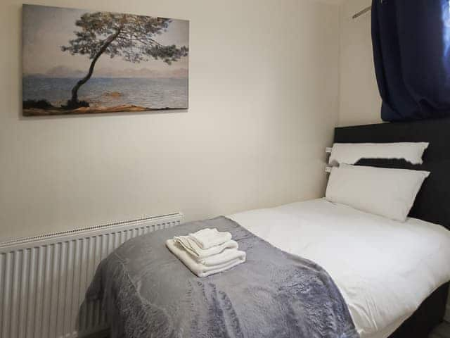 Single bedroom | Queen House, Belper