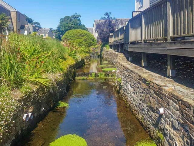 Surrounding area | Trouts Reach, Falmouth