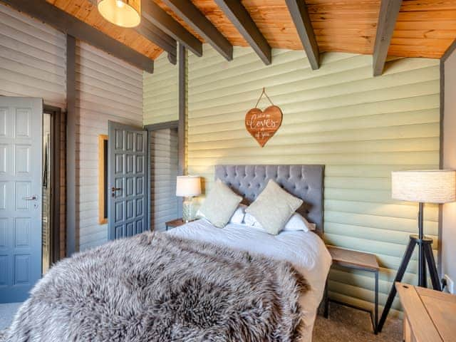 Double bedroom | 5 The Glades - Tattershall Lake Lodges, Tattershall