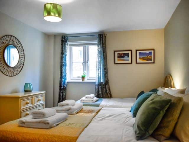 Twin bedroom | Esk Retreat, Whitby