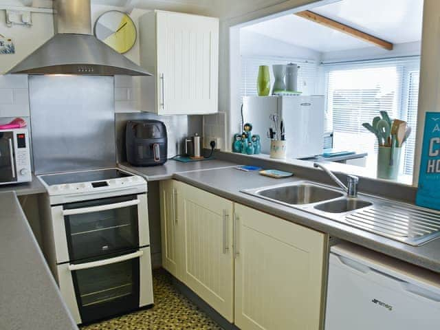 Kitchen | Bacton Seaview Bungalow, Bacton