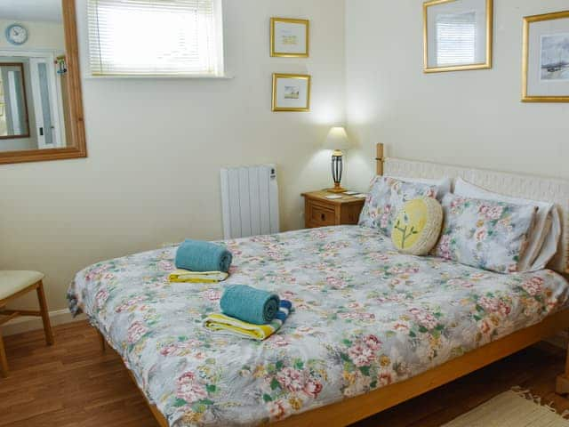 Double bedroom | Bacton Seaview Bungalow, Bacton