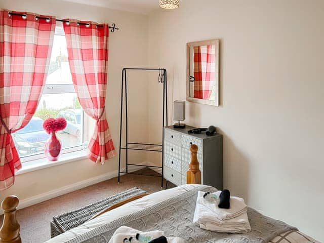 Double bedroom | Roseus - Mimosa Roseus Cottages, Combe Martin