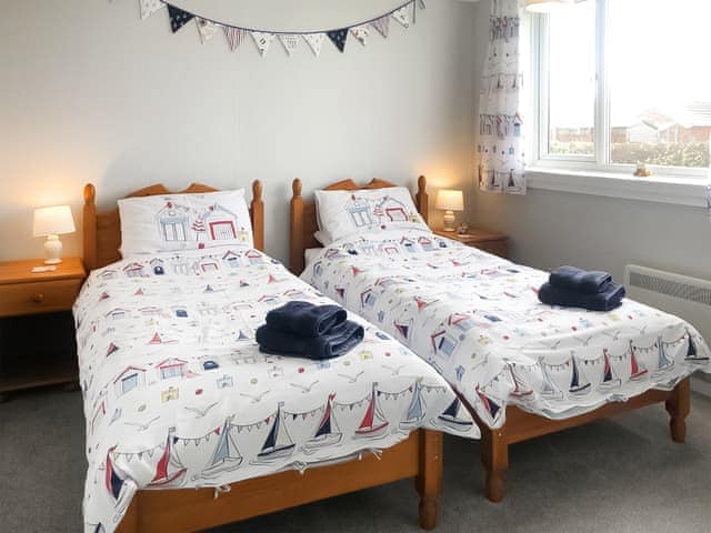 Twin bedroom | Sea Drift, Walcott, near Happisburgh