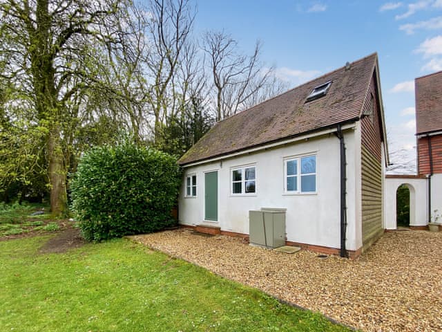 Exterior | The Annexe at Woodside, Kimpton near Andover