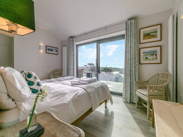 Double bedroom | Long Commons, St Mawes, near Truro